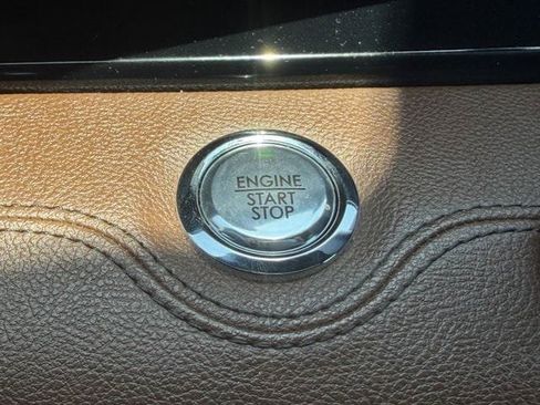 Used 2022 Lincoln Navigator Reserve AWD/4WD image 20