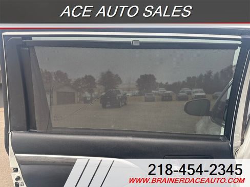 Used 2018 Toyota Highlander Limited image 10