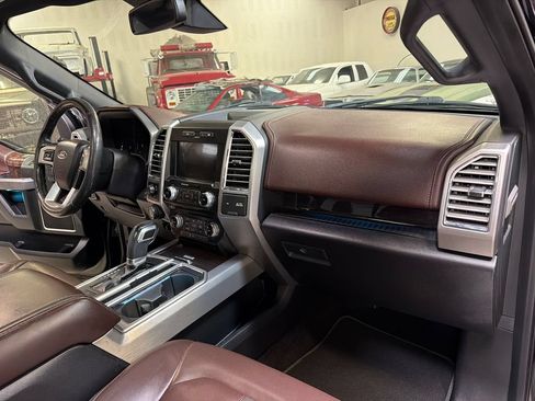 Used 2016 Ford F150 Platinum w/ Equipment Group 701A Luxury RWD image 40