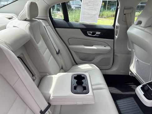 Used 2022 Volvo S60 T8 R-Design Expression w/ Advanced Package image 18