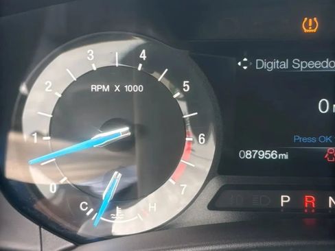 Used 2017 Ford Expedition XL w/ Equipment Group 101A AWD/4WD image 19
