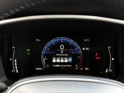 Used 2024 Toyota Corolla Cross XLE w/ Convenience Package image 37