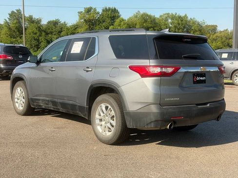 Used 2019 Chevrolet Traverse LT FWD image 7
