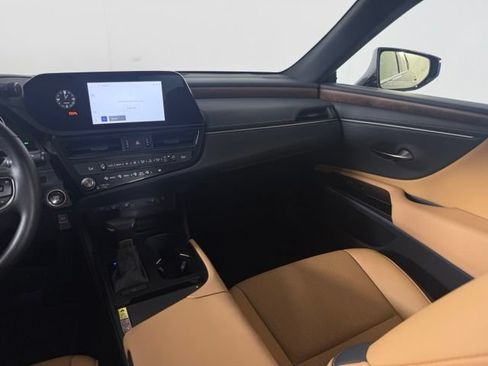 Used 2025 Lexus ES 350 w/ Premium Package FWD image 34