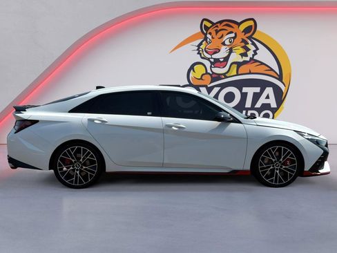 Used 2023 Hyundai Elantra N w/ Preferred Accessory Package image 4