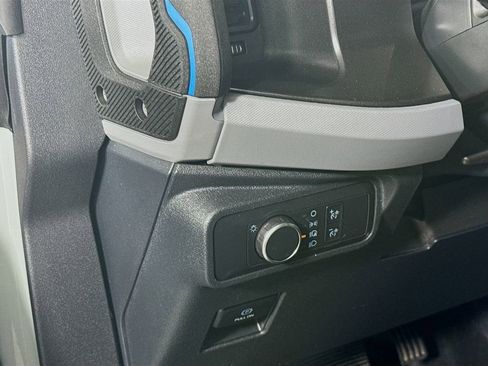 Used 2021 Ford Bronco Black Diamond image 10