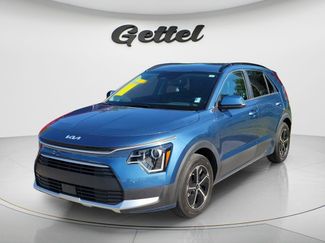 Used 2024 Kia Niro EX video 2