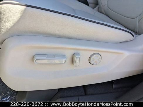 New 2026 Honda Odyssey Touring image 11