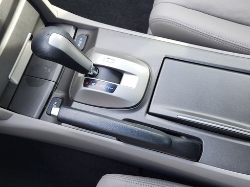 Used 2012 Honda Accord EX-L image 21