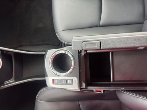 Used 2015 Toyota Prius V Five w/ Advanced Technology Package FWD image 24