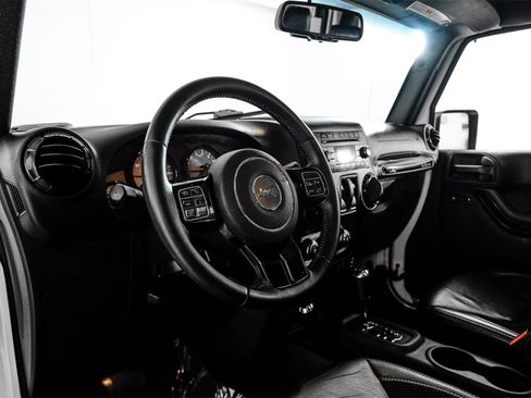 Used 2017 Jeep Wrangler Sahara image 2