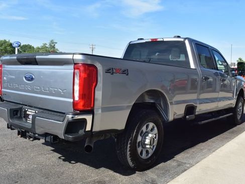 Used 2024 Ford F250 XLT AWD/4WD image 9