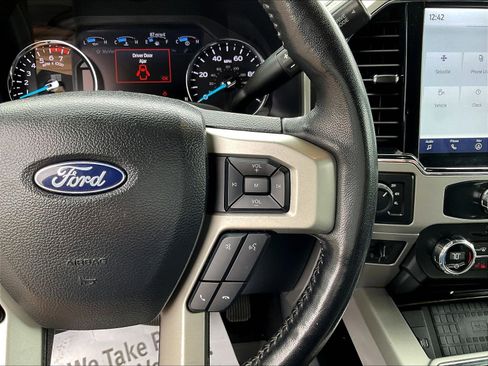 Used 2022 Ford F350 Lariat w/ Lariat Ultimate Package AWD/4WD image 13