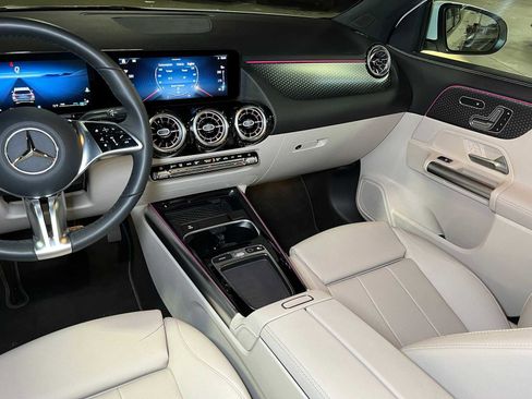 Certified 2025 Mercedes-Benz GLA 250 GLA 250 image 35