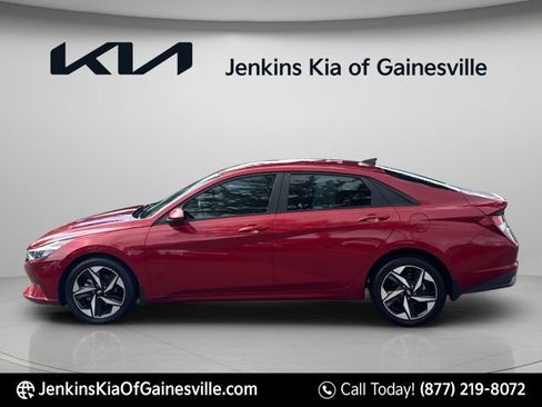 Used 2023 Hyundai Elantra SEL w/ Convenience Package FWD image 6