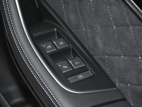 Used 2023 Audi S8 w/ S8 Executive Package AWD/4WD image 16