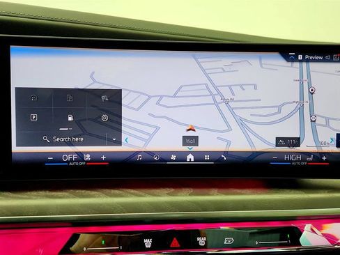 Used 2023 BMW 760i xDrive image 18