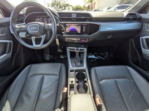 Used 2025 Audi Q3 2.0T Premium image 12