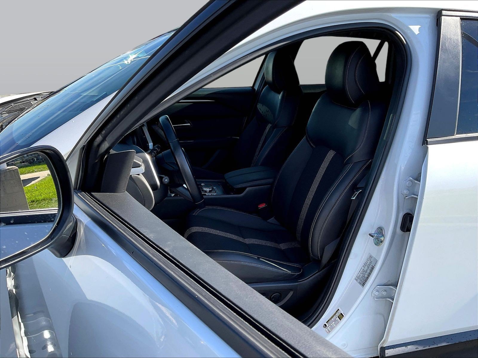 Used 2025 MAZDA CX-50 AWD 2.5 S w/ Preferred Package image 24