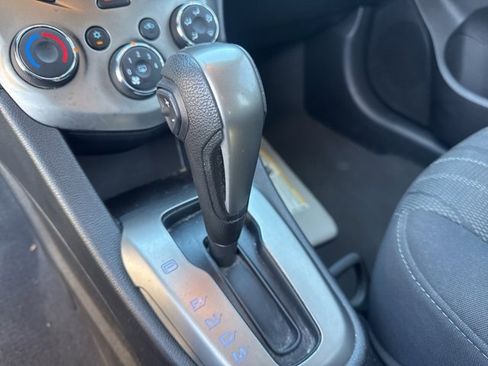 Used 2014 Chevrolet Sonic LT image 14