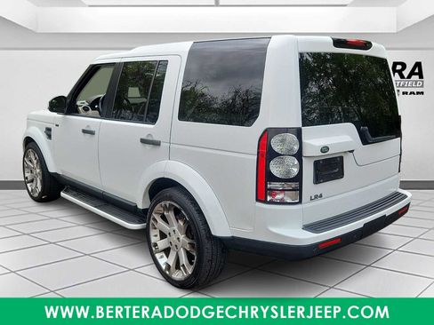 Used 2016 Land Rover LR4 AWD/4WD image 4