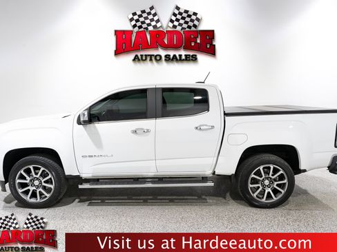 Used 2022 GMC Canyon Denali AWD/4WD image 1