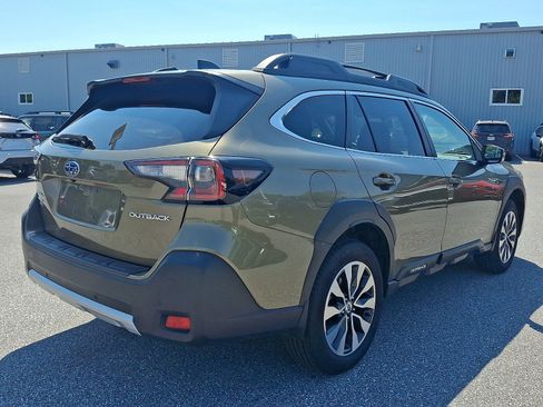 Certified 2024 Subaru Outback Limited AWD/4WD image 4