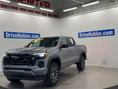 Used 2023 Chevrolet Colorado Z71 w/ Z71 Convenience Package 2 AWD/4WD image 6
