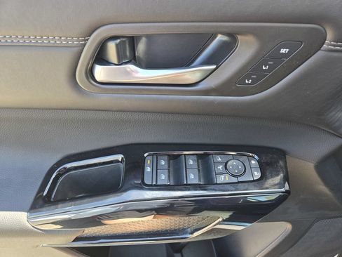 New 2026 Nissan Pathfinder Platinum w/ Cargo Package AWD/4WD image 13