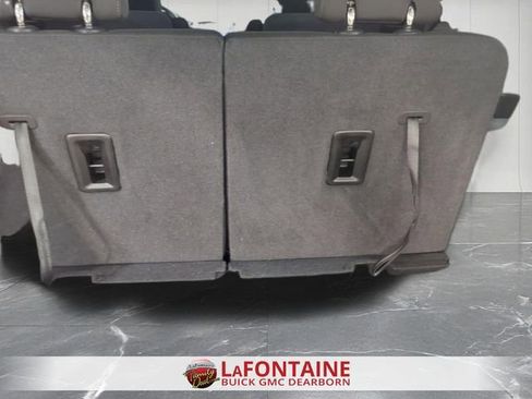 Used 2023 GMC Acadia AT4 image 25