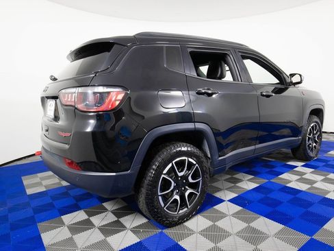 Used 2024 Jeep Compass Trailhawk image 5