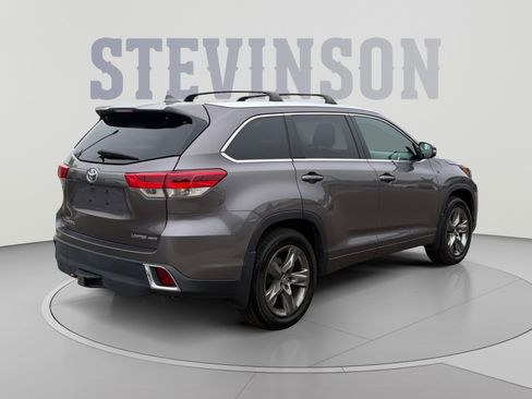 Used 2019 Toyota Highlander Limited Platinum AWD/4WD image 5