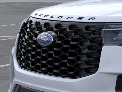 New 2026 Ford Explorer ST-Line AWD/4WD image 17