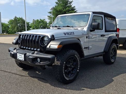 Used 2022 Jeep Wrangler Sport AWD/4WD image 5
