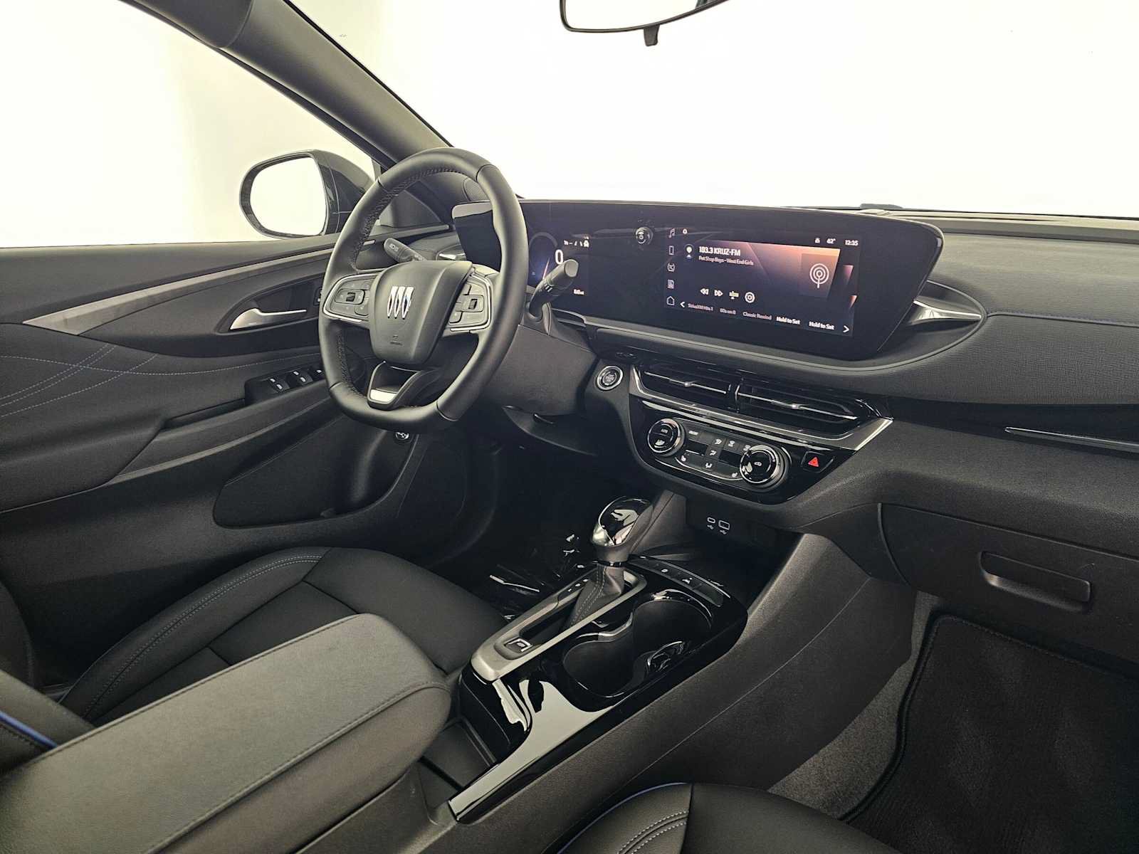 Used 2026 Buick Envista Sport Touring w/ Convenience I Package FWD image 11