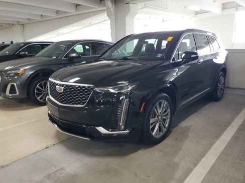 Used 2020 Cadillac XT6 Premium Luxury FWD image 1