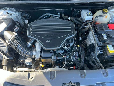 Used 2020 Chevrolet Blazer LT image 43