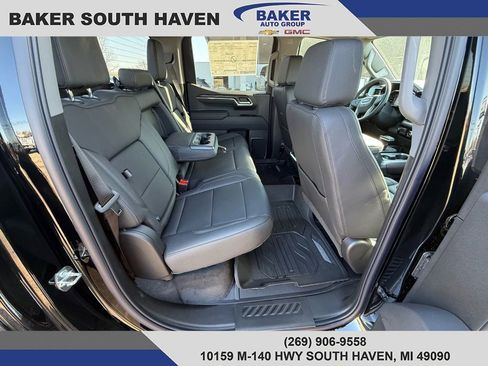 New 2026 GMC Sierra 1500 SLT w/ SLT Premium Package image 13