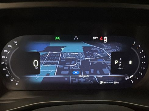 New 2026 Volvo XC40 B5 Ultra w/ Protection Package Premier image 15