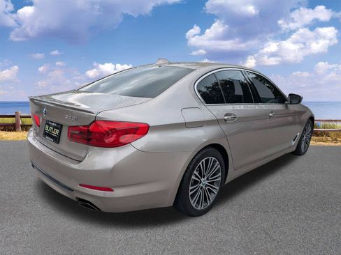 Used 2018 BMW 540i RWD image 8