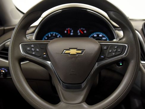 Used 2022 Chevrolet Malibu LT image 26