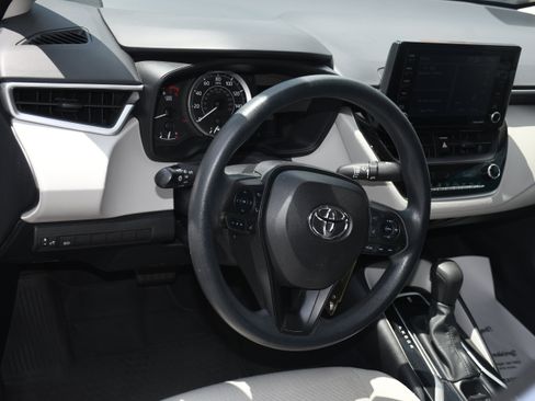 Certified 2022 Toyota Corolla LE FWD image 8