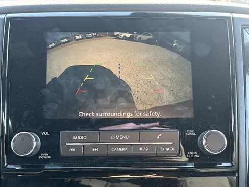 Certified 2024 Nissan Titan SV w/ SV Bronze Edition Package image 5