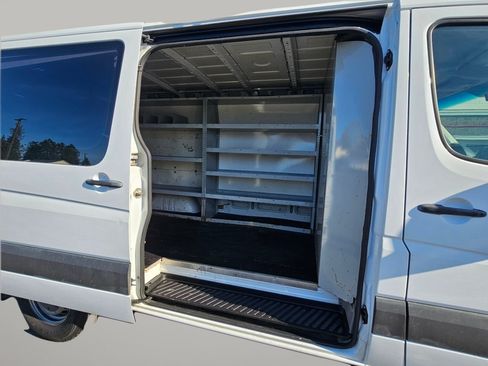 Used 2008 Dodge Sprinter 2500 RWD image 18