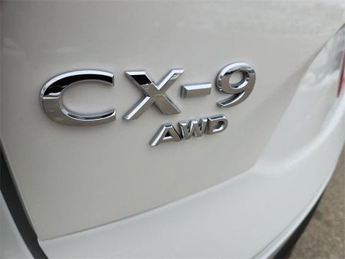 Used 2023 MAZDA CX-9 Touring image 31