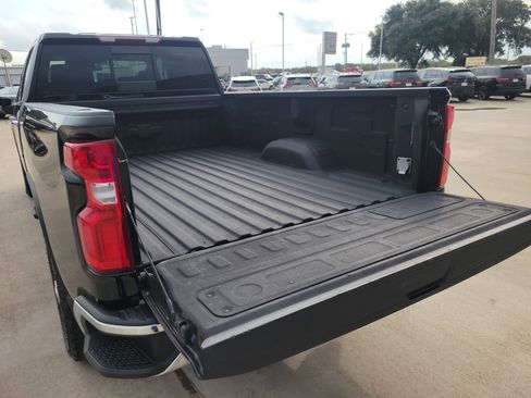 Used 2022 Chevrolet Silverado 2500 LTZ w/ LTZ Convenience Package image 28