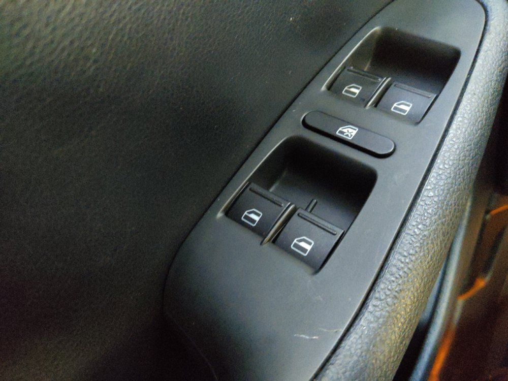 Used 2016 Volkswagen Jetta Sport FWD image 27