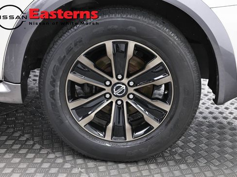 Used 2017 Nissan Armada Platinum AWD/4WD image 37