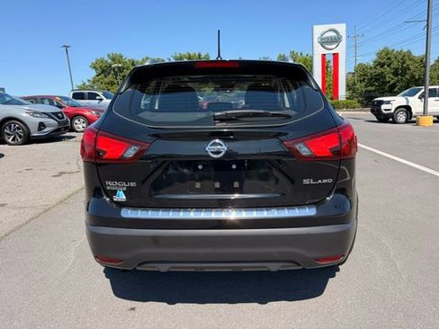 Certified 2017 Nissan Rogue Sport SL w/ SL Premium Package AWD/4WD image 5
