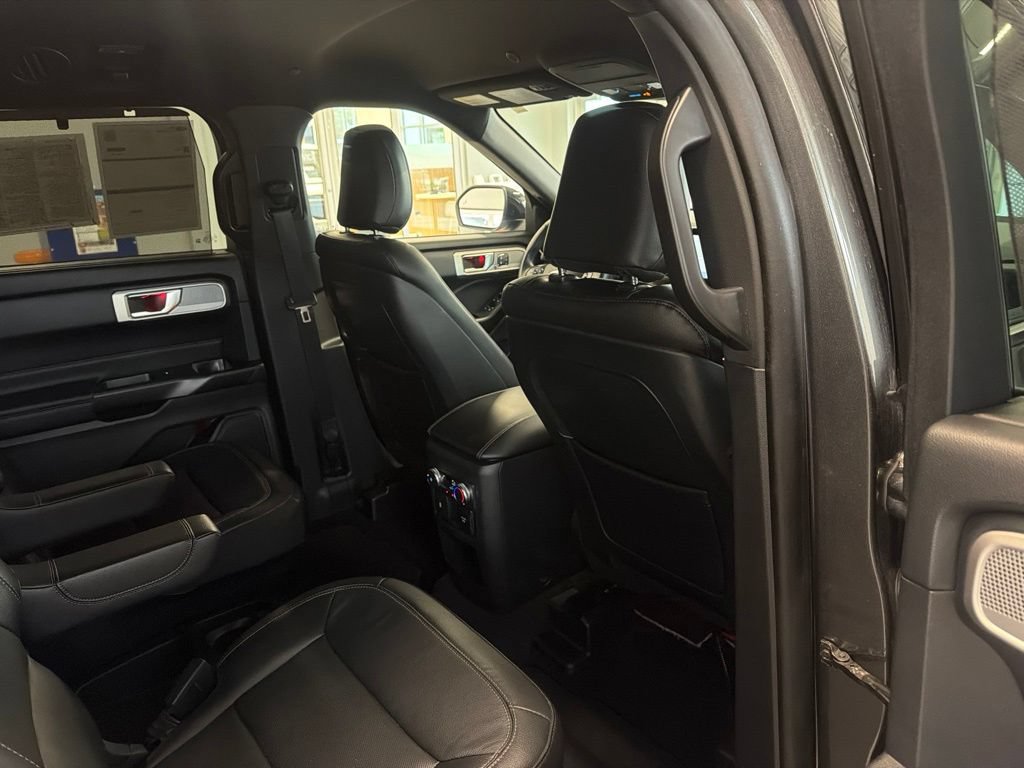 Used 2020 Ford Explorer Limited w/ Hybrid Equipment Group 310A AWD/4WD image 63